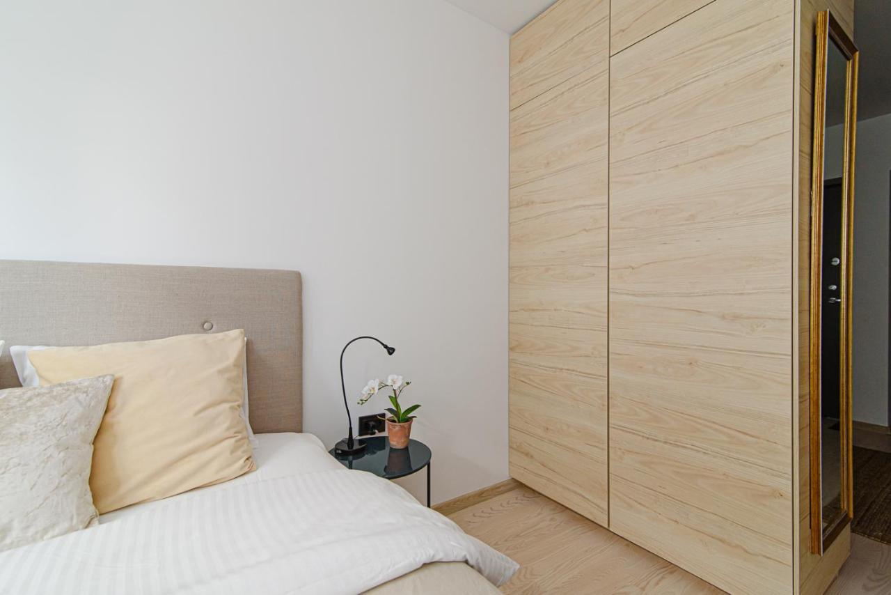 Modern Apartment Next To Ozas Park By Urban Rent VNO Exterior photo